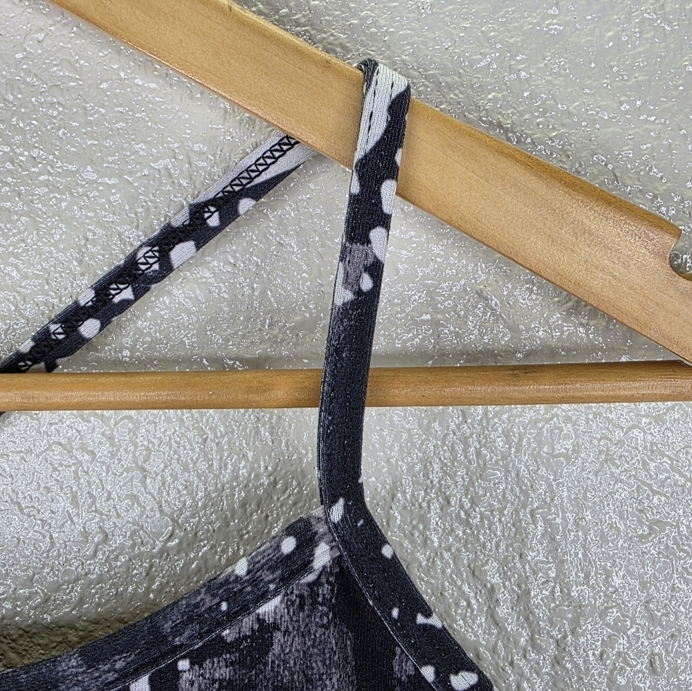 Lululemon Power Y Static Mist Racerback Black Gray White Tank Top Size 4 Long - Picture 7 of 16